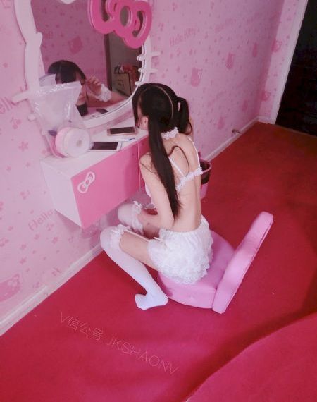 洛丽塔俄版_JVID性感写真